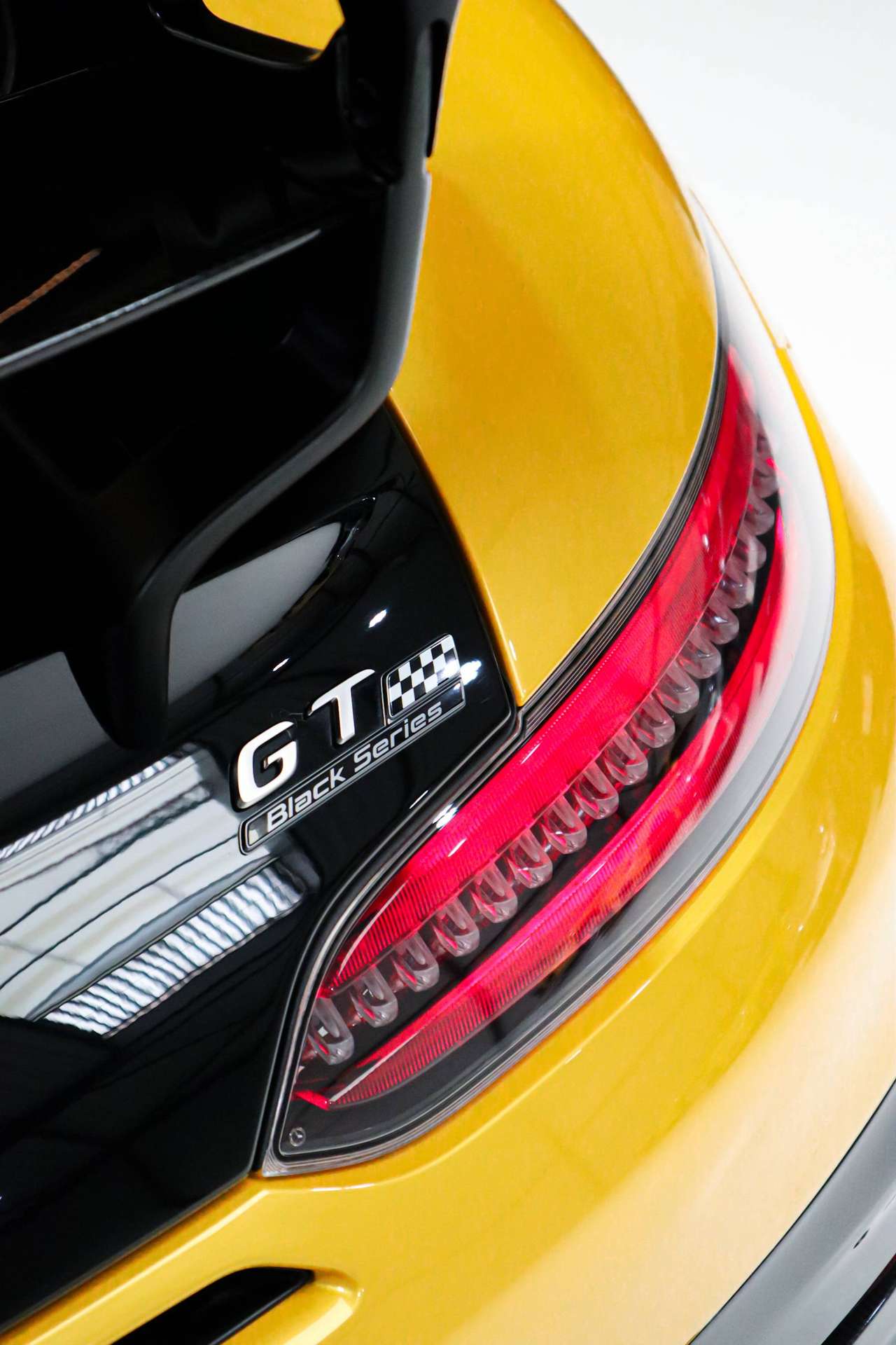 75f1429c 1e25 4c4c A870 871eef20b07e14 Mercedes Benz Amg Gt R Black Series Solarbeam Yellow Amg Track Pack 1st Owner 20260629