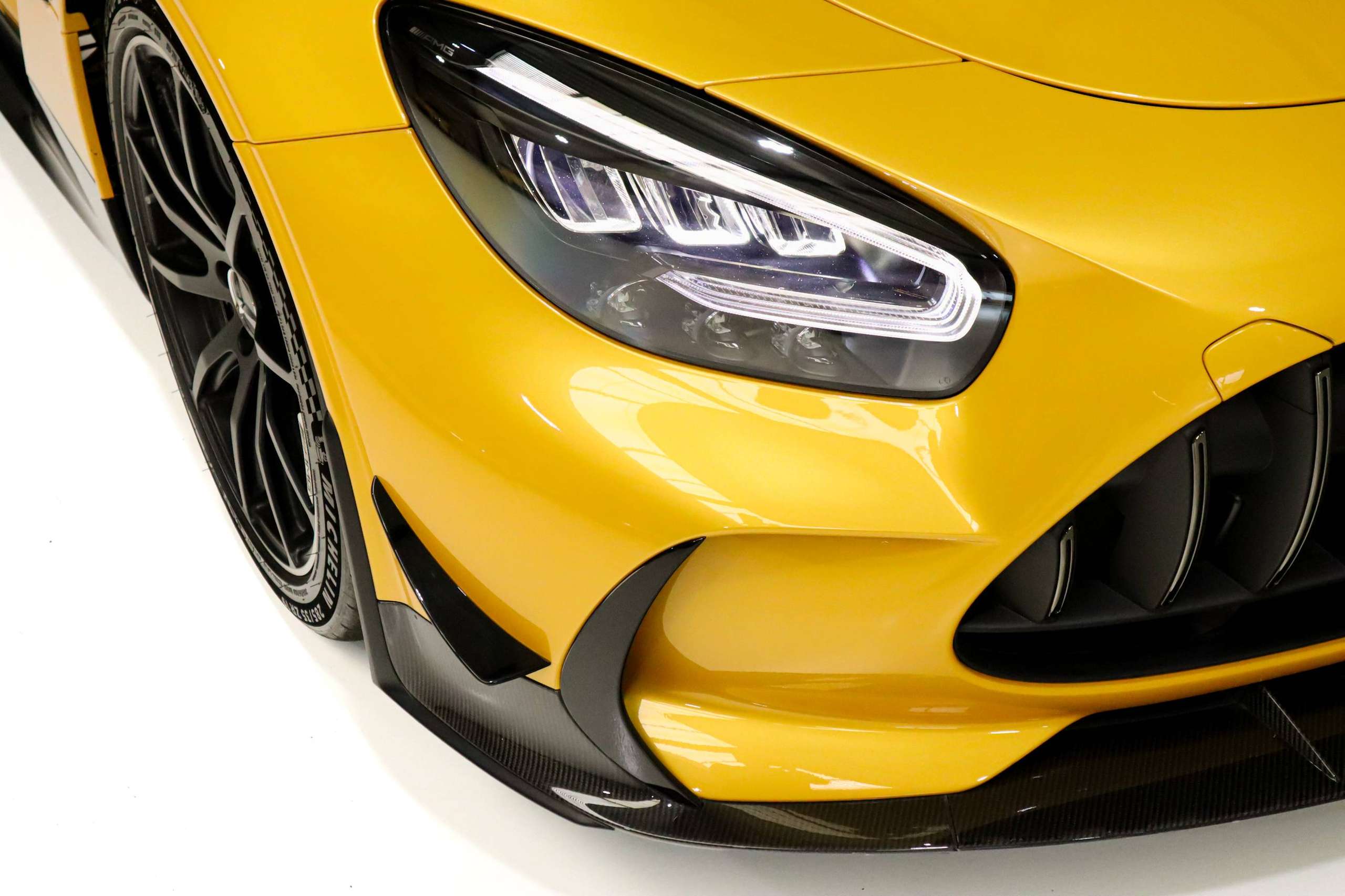 75f1429c 1e25 4c4c A870 871eef20b07e15 Mercedes Benz Amg Gt R Black Series Solarbeam Yellow Amg Track Pack 1st Owner 20260629