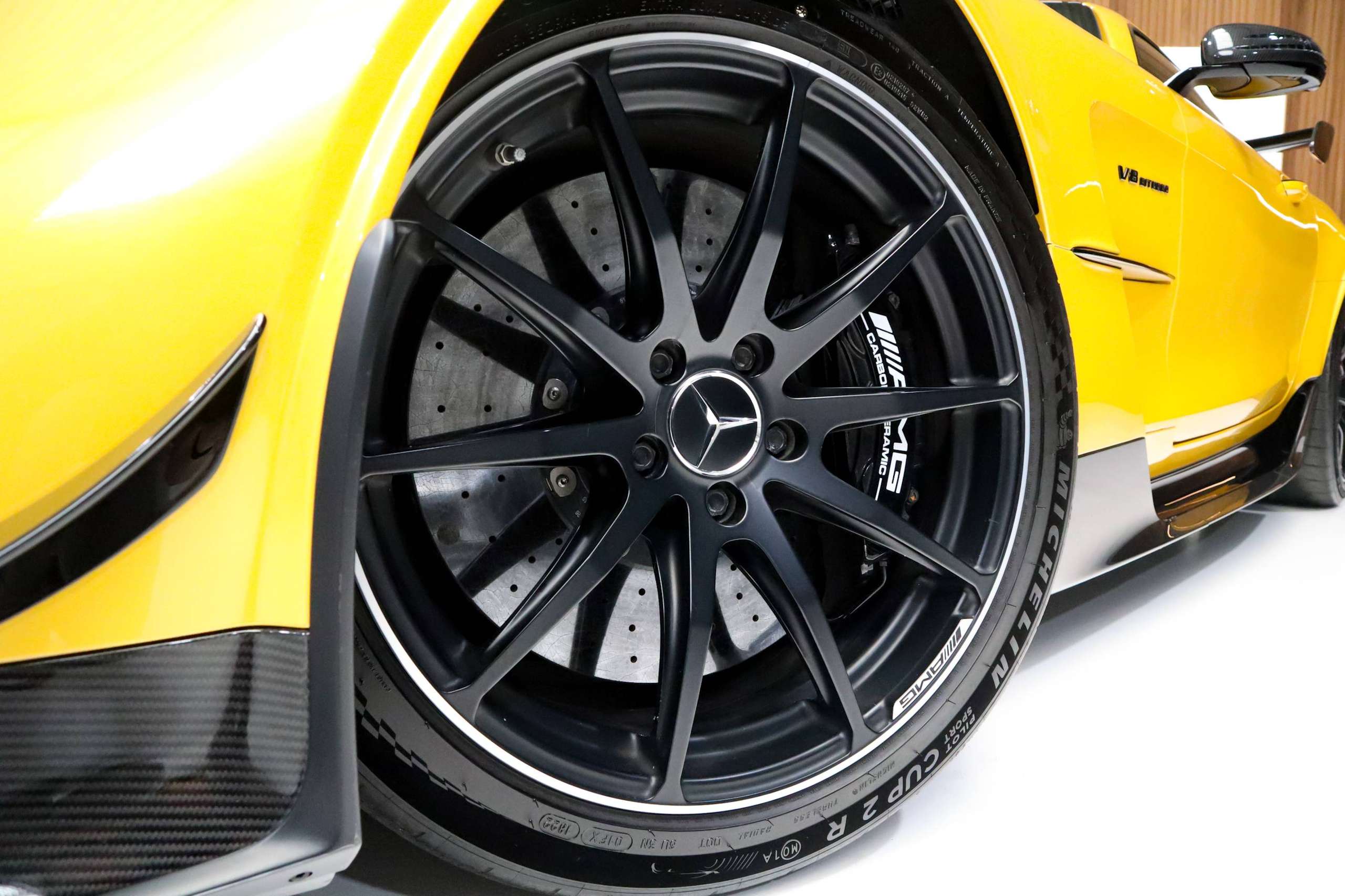 75f1429c 1e25 4c4c A870 871eef20b07e16 Mercedes Benz Amg Gt R Black Series Solarbeam Yellow Amg Track Pack 1st Owner 20260629
