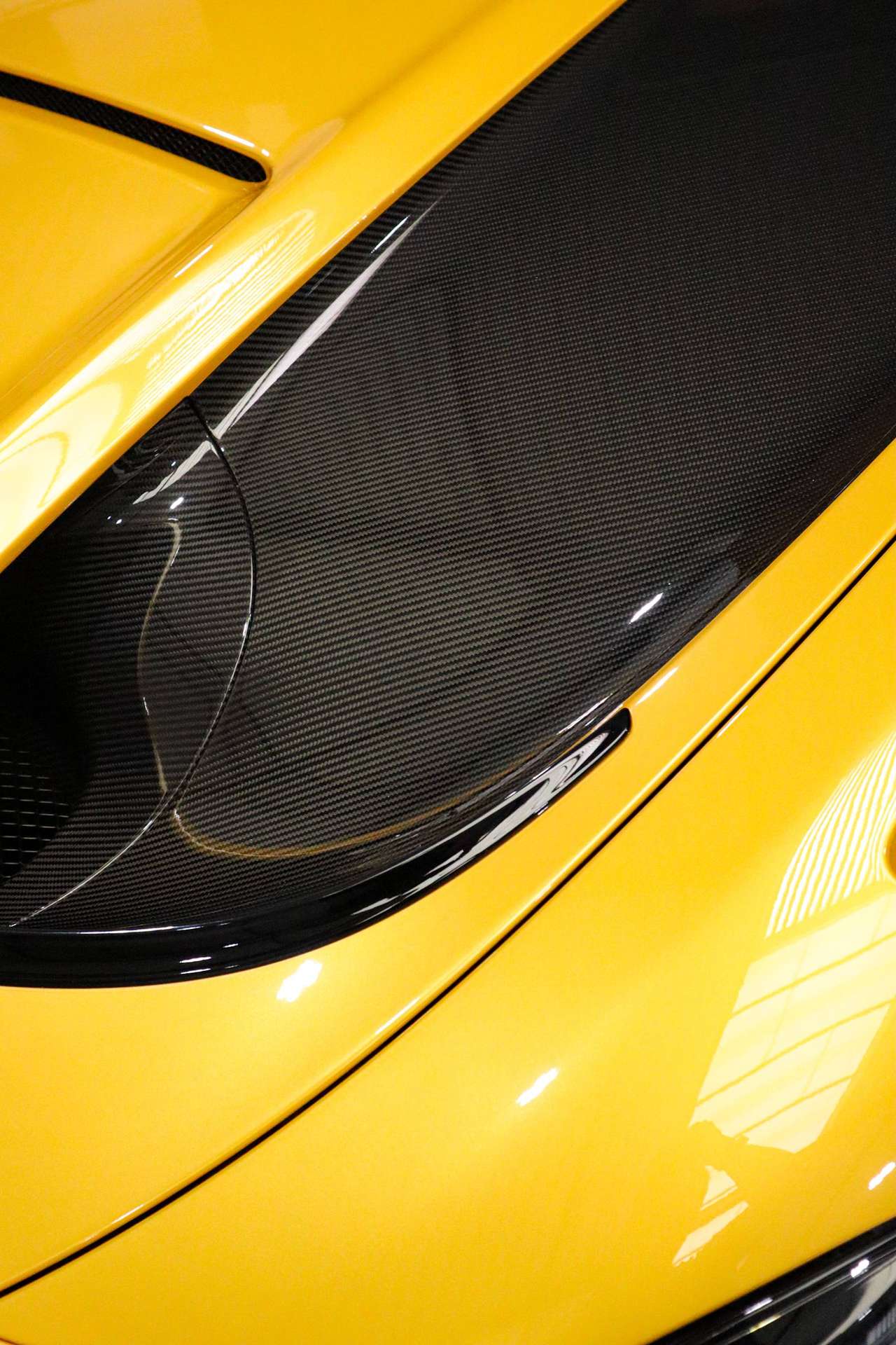 75f1429c 1e25 4c4c A870 871eef20b07e19 Mercedes Benz Amg Gt R Black Series Solarbeam Yellow Amg Track Pack 1st Owner 20260629