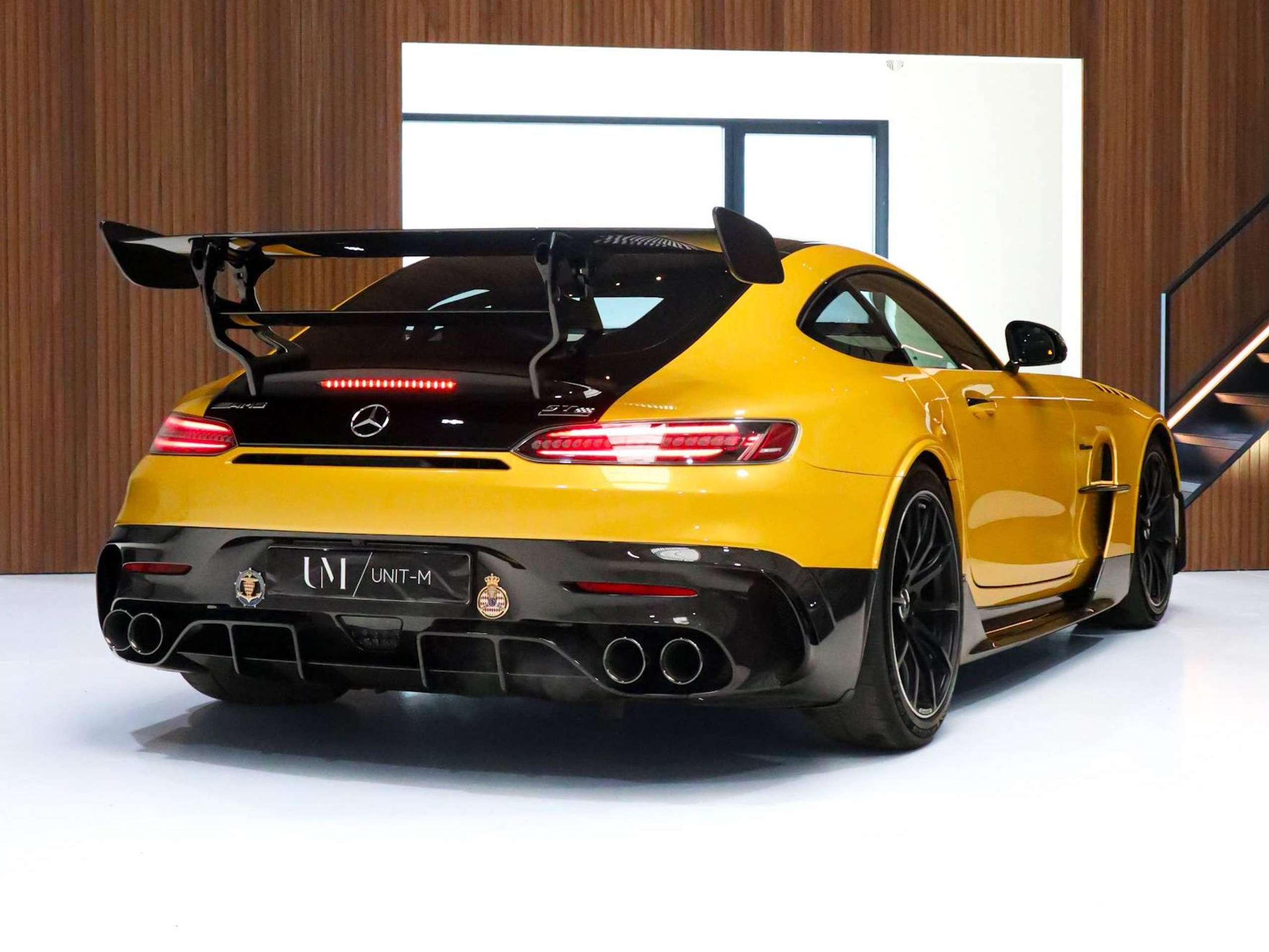 75f1429c 1e25 4c4c A870 871eef20b07e2 Mercedes Benz Amg Gt R Black Series Solarbeam Yellow Amg Track Pack 1st Owner 20260629