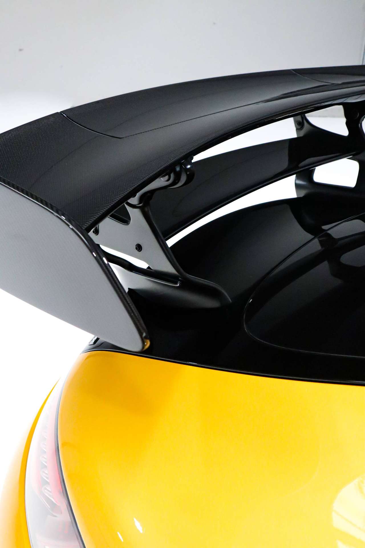 75f1429c 1e25 4c4c A870 871eef20b07e21 Mercedes Benz Amg Gt R Black Series Solarbeam Yellow Amg Track Pack 1st Owner 20260629
