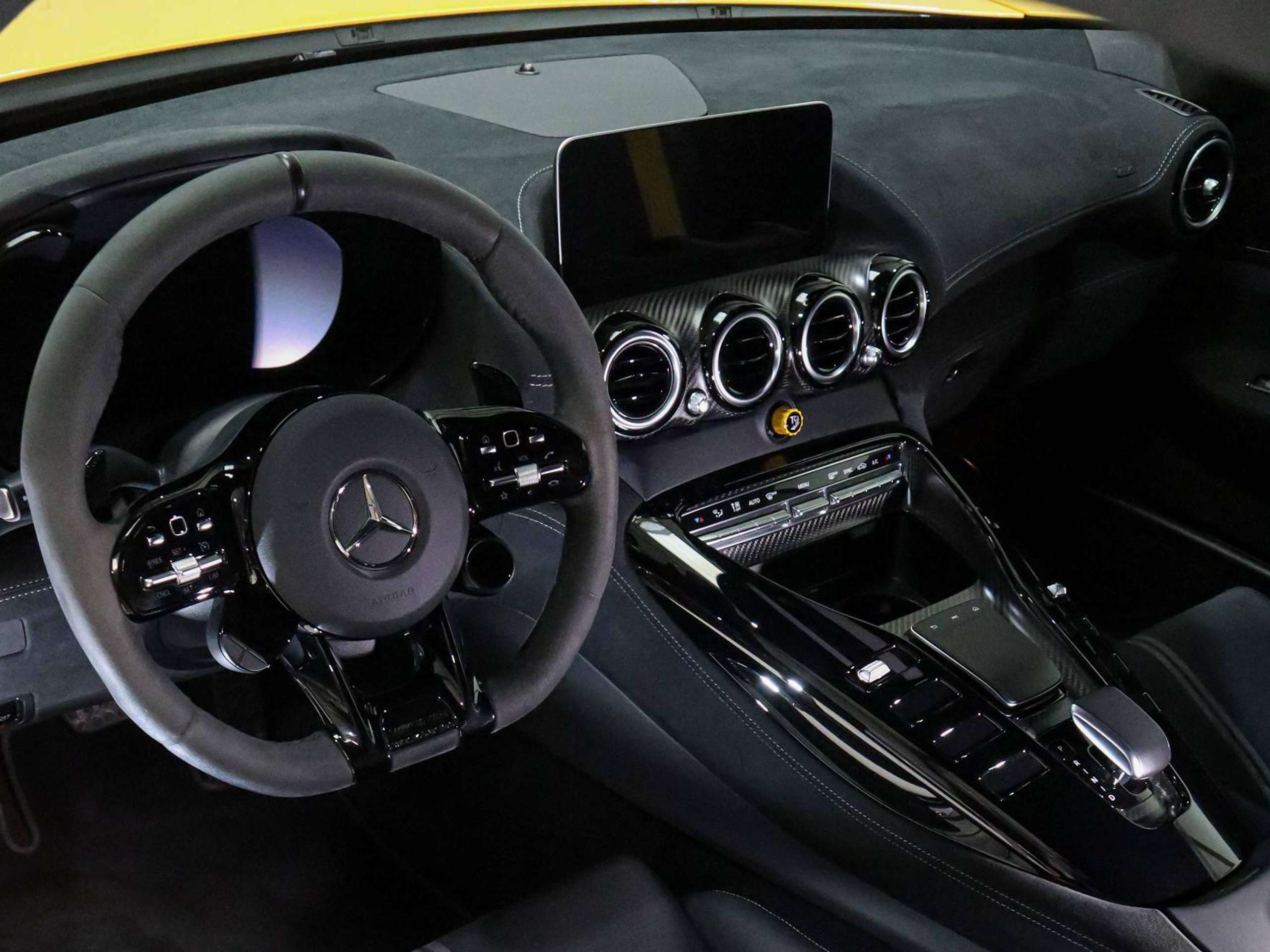 75f1429c 1e25 4c4c A870 871eef20b07e27 Mercedes Benz Amg Gt R Black Series Solarbeam Yellow Amg Track Pack 1st Owner 20260629