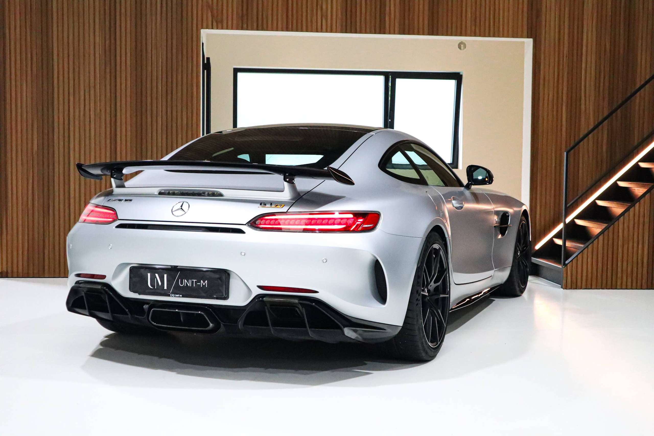 68ec567a 7aa8 458b 9a02 Aa31166641631 Mercedes Benz Amg Gt Amg Gt R Low Mileage Full Mb History 20260916