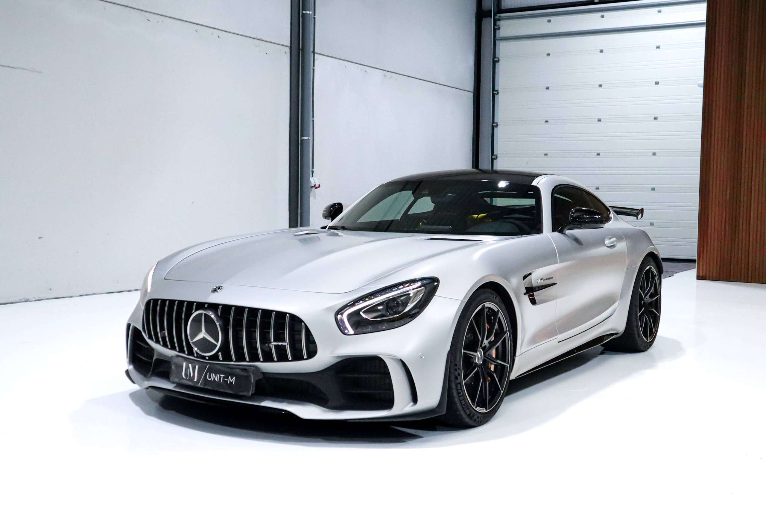 68ec567a 7aa8 458b 9a02 Aa31166641636 Mercedes Benz Amg Gt Amg Gt R Low Mileage Full Mb History 20260916