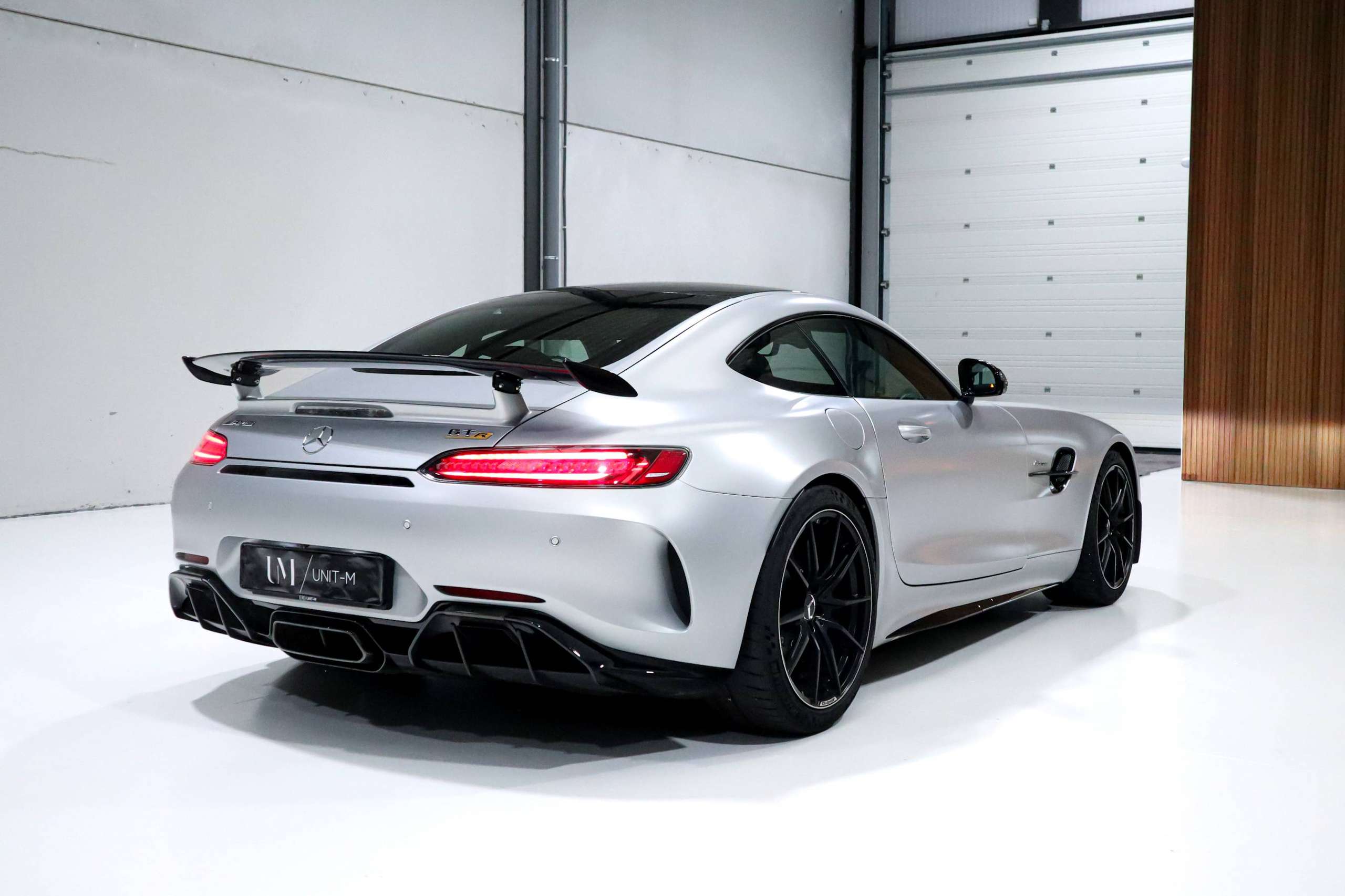 68ec567a 7aa8 458b 9a02 Aa31166641637 Mercedes Benz Amg Gt Amg Gt R Low Mileage Full Mb History 20260916