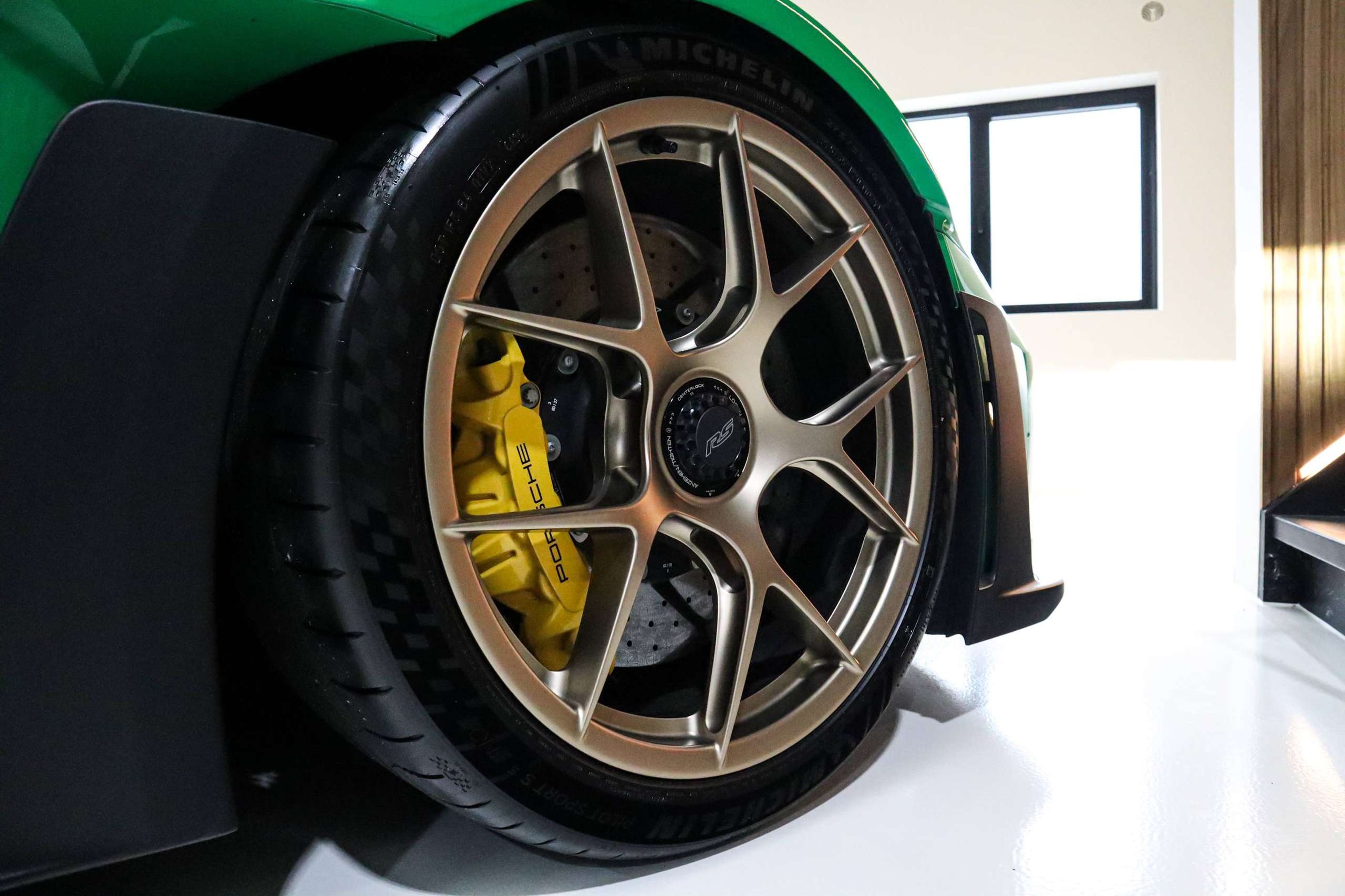 D75c7613 37e7 4d5d 9c1b 8756ed3ac6684 Porsche 992 Gt3 Rs 4 0 Python Green Full Ppf 20260921