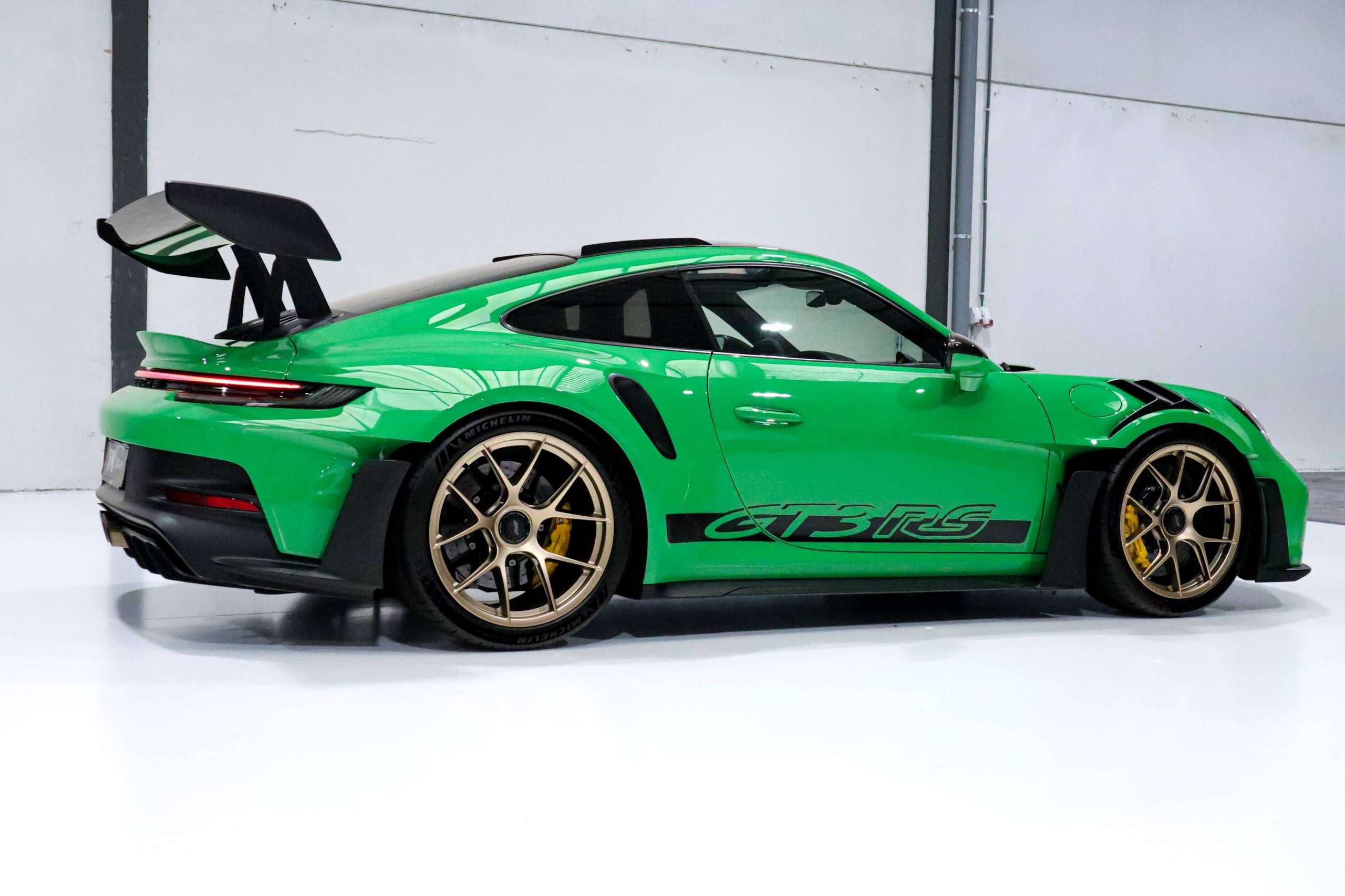 D75c7613 37e7 4d5d 9c1b 8756ed3ac6686 Porsche 992 Gt3 Rs 4 0 Python Green Full Ppf 20260921